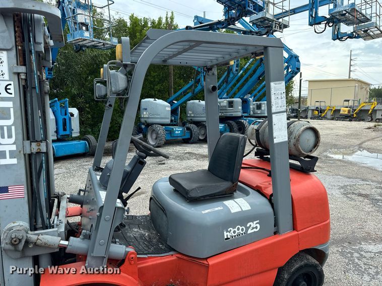 image for item OG9697 Heli CPYD25 forklift