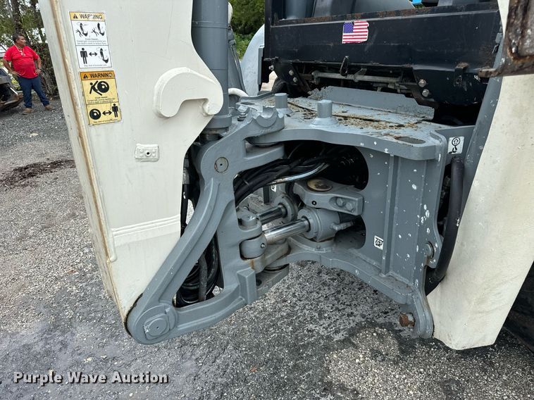 image for item OG9698 Terex TLB840PS backhoe