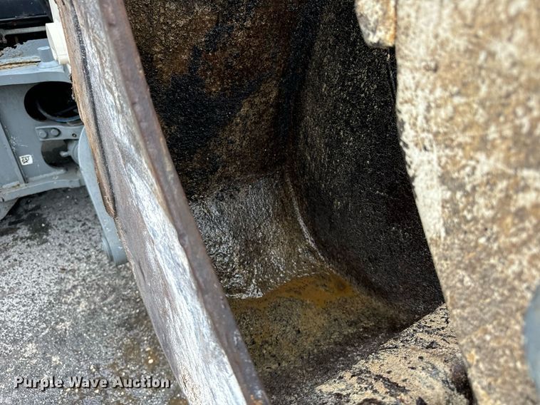 image for item OG9698 Terex TLB840PS backhoe