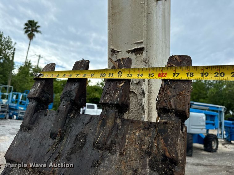 image for item OG9698 Terex TLB840PS backhoe