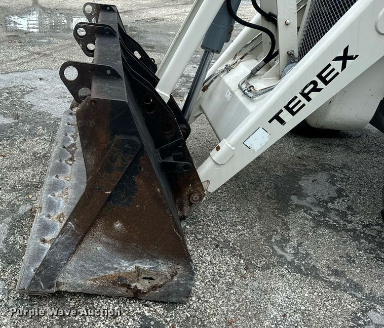 image for item OG9698 Terex TLB840PS backhoe