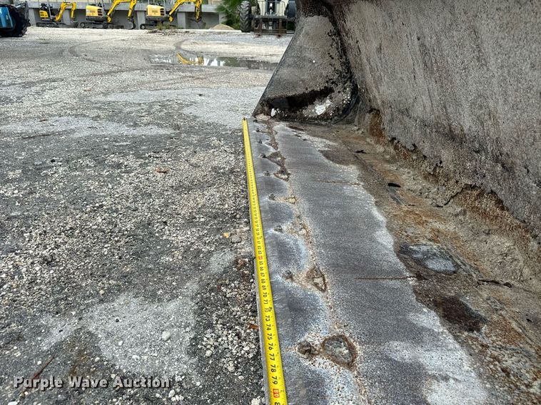 image for item OG9698 Terex TLB840PS backhoe