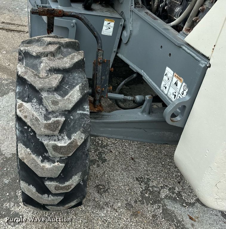 image for item OG9698 Terex TLB840PS backhoe