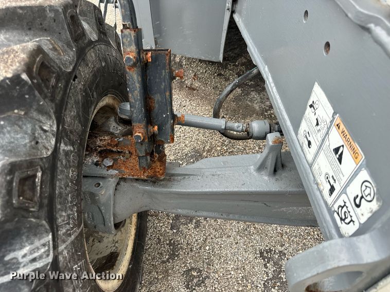 image for item OG9698 Terex TLB840PS backhoe