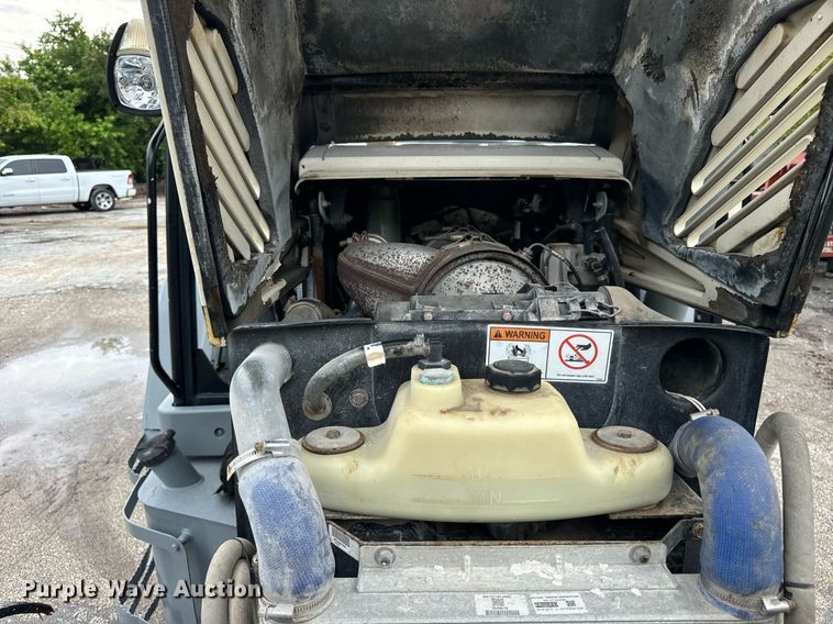 image for item OG9698 Terex TLB840PS backhoe