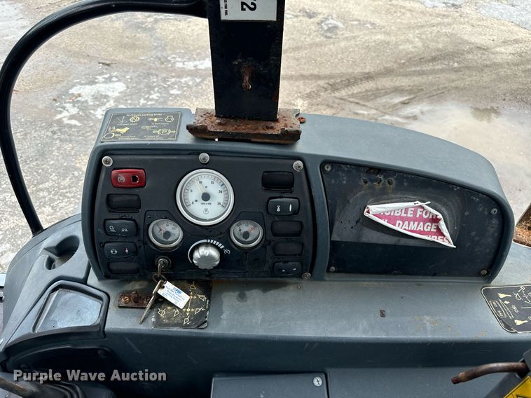 image for item OG9698 Terex TLB840PS backhoe