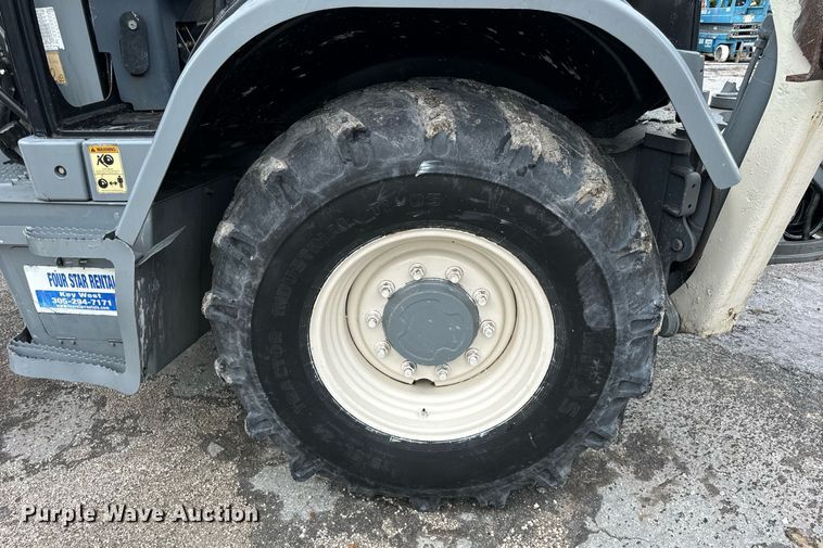 image for item OG9698 Terex TLB840PS backhoe