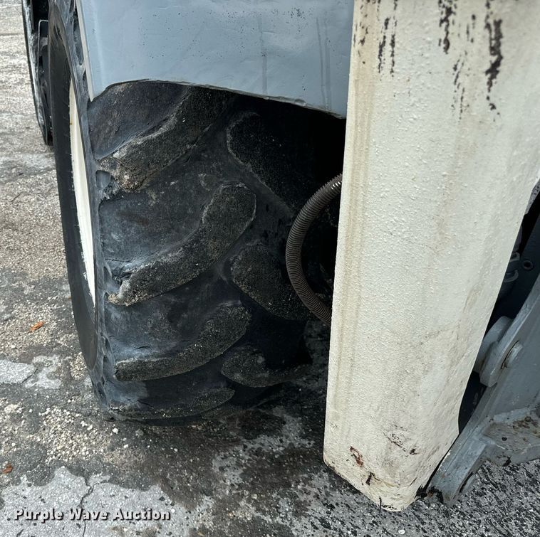 image for item OG9698 Terex TLB840PS backhoe