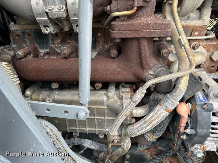 image for item OG9698 Terex TLB840PS backhoe