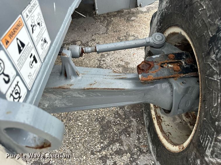 image for item OG9698 Terex TLB840PS backhoe