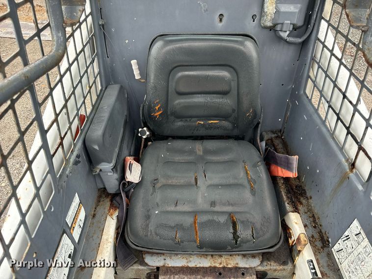 image for item OG9699 2006 Bobcat  463 skid steer loader