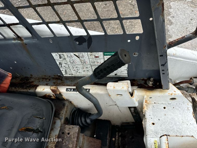 image for item OG9699 2006 Bobcat  463 skid steer loader