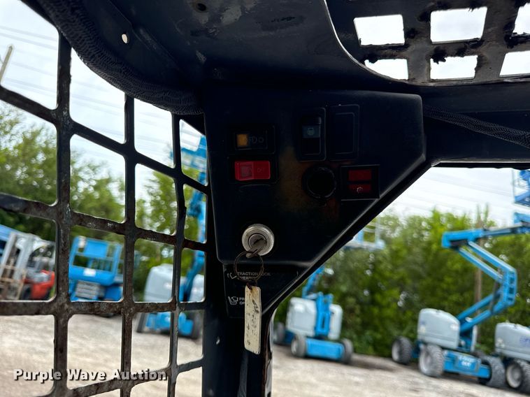 image for item OG9699 2006 Bobcat  463 skid steer loader