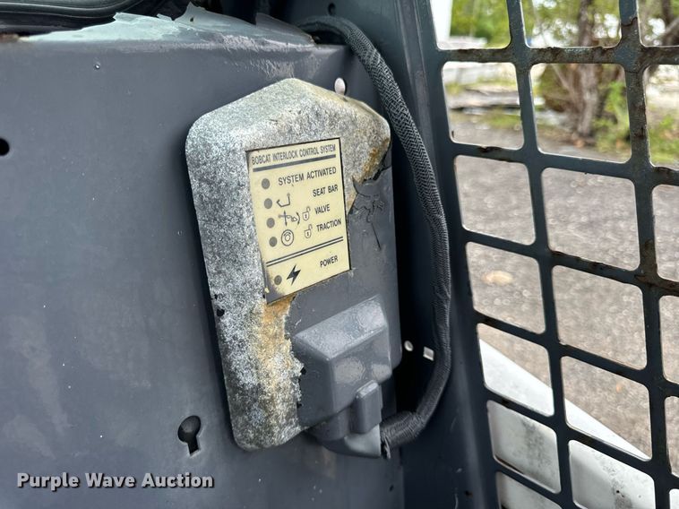 image for item OG9699 2006 Bobcat  463 skid steer loader