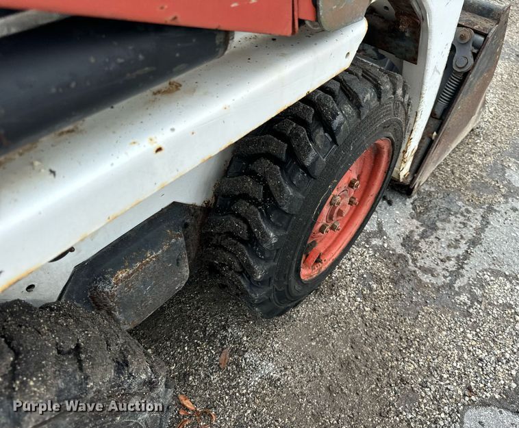 image for item OG9699 2006 Bobcat  463 skid steer loader