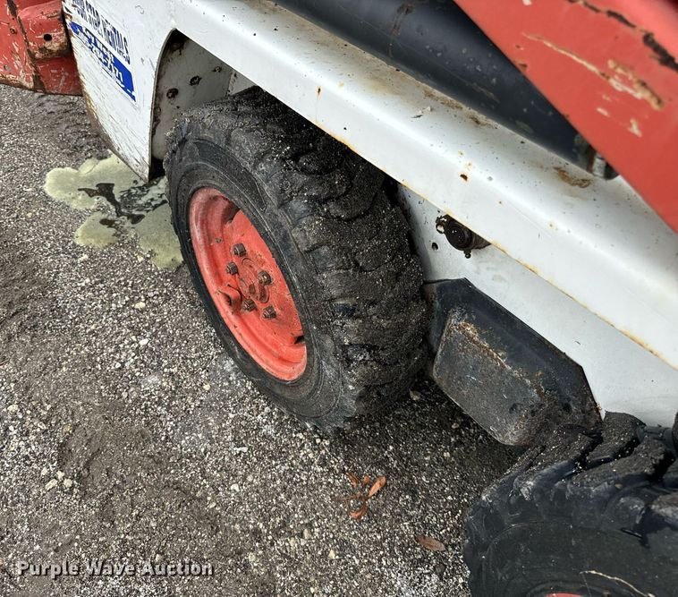 image for item OG9699 2006 Bobcat  463 skid steer loader