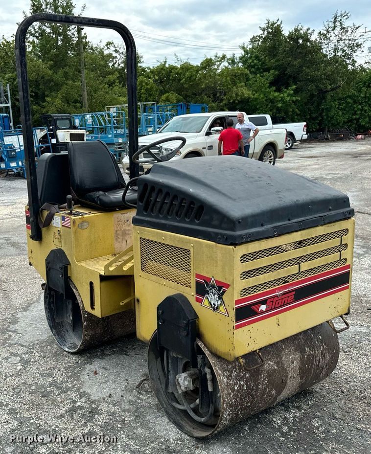 image for item OG9700 Stone  WP3100D double drum vibratory roller