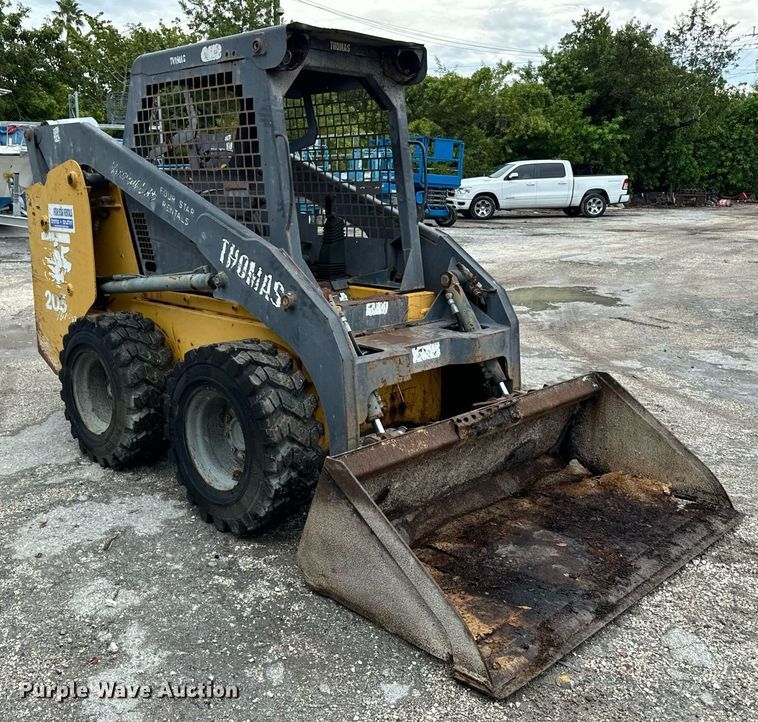 image for item OG9701 Thomas  skid steer loader