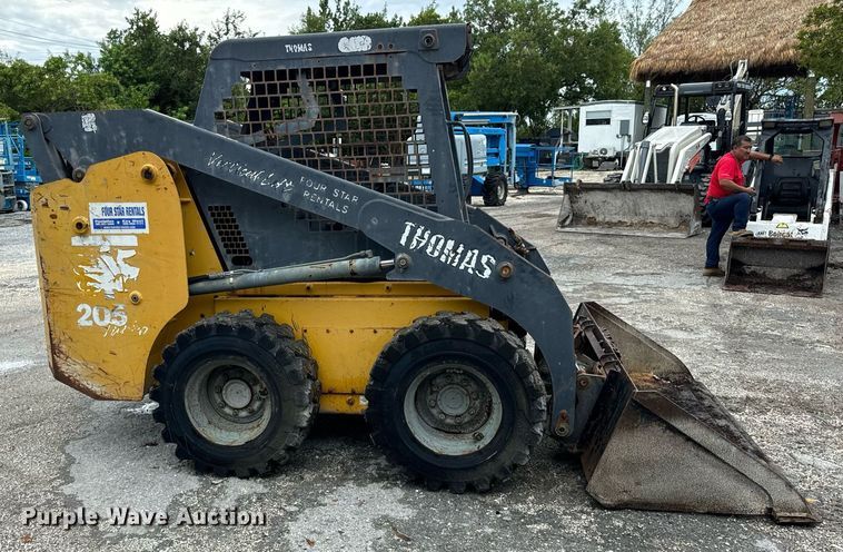 image for item OG9701 Thomas  skid steer loader