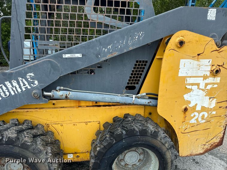 image for item OG9701 Thomas  skid steer loader