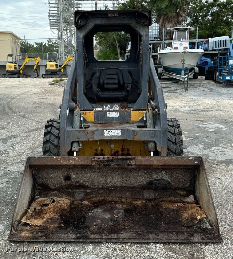 image for item OG9701 Thomas  skid steer loader