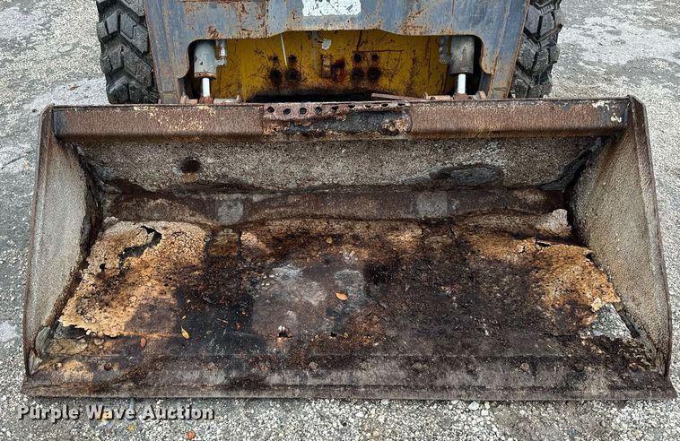 image for item OG9701 Thomas  skid steer loader