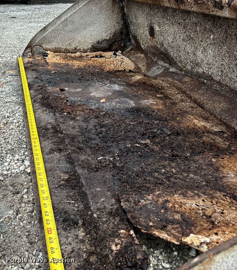 image for item OG9701 Thomas  skid steer loader