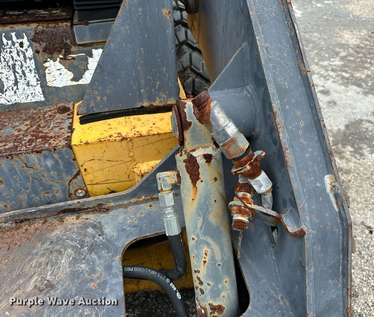 image for item OG9701 Thomas  skid steer loader