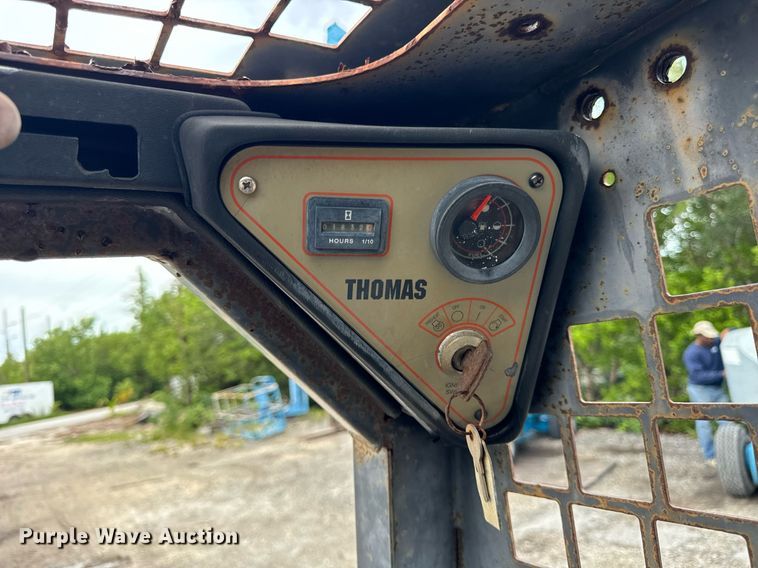 image for item OG9701 Thomas  skid steer loader