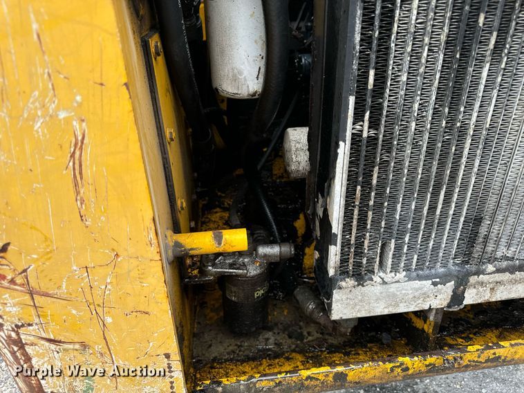 image for item OG9701 Thomas  skid steer loader