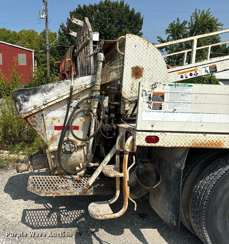 image for item OG9860 1988 Mack  MS200 concrete pump truck