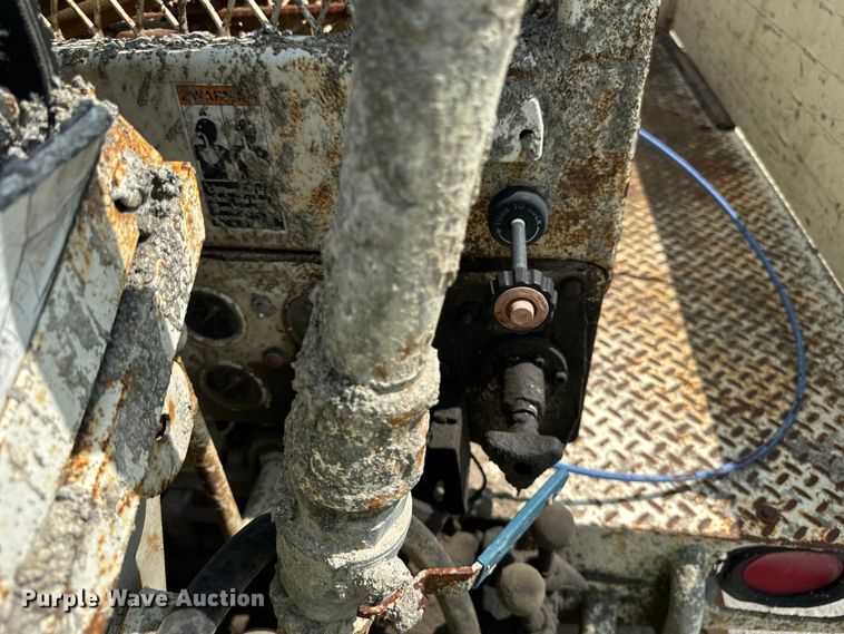 image for item OG9860 1988 Mack  MS200 concrete pump truck