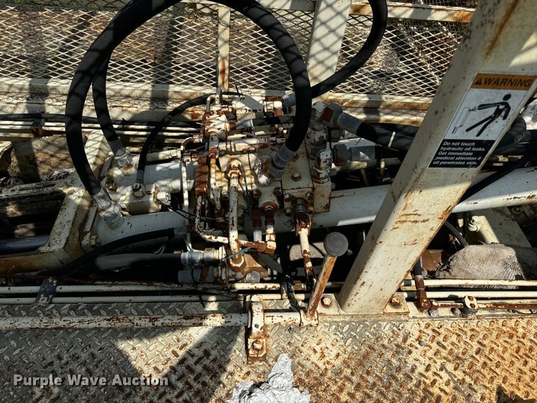 image for item OG9860 1988 Mack  MS200 concrete pump truck