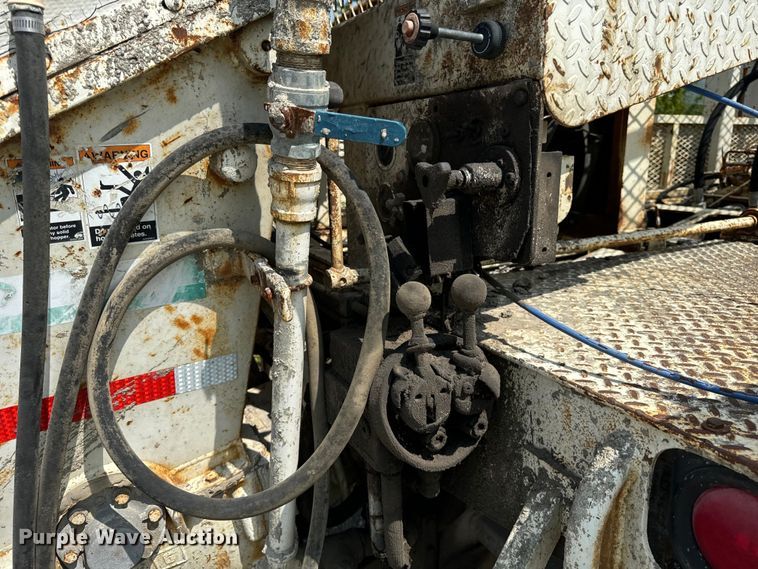 image for item OG9860 1988 Mack  MS200 concrete pump truck