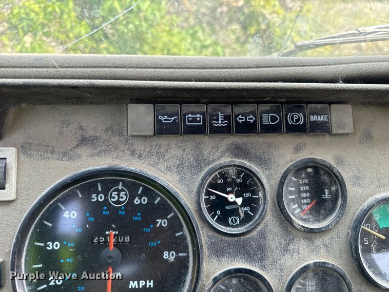 image for item OG9860 1988 Mack  MS200 concrete pump truck