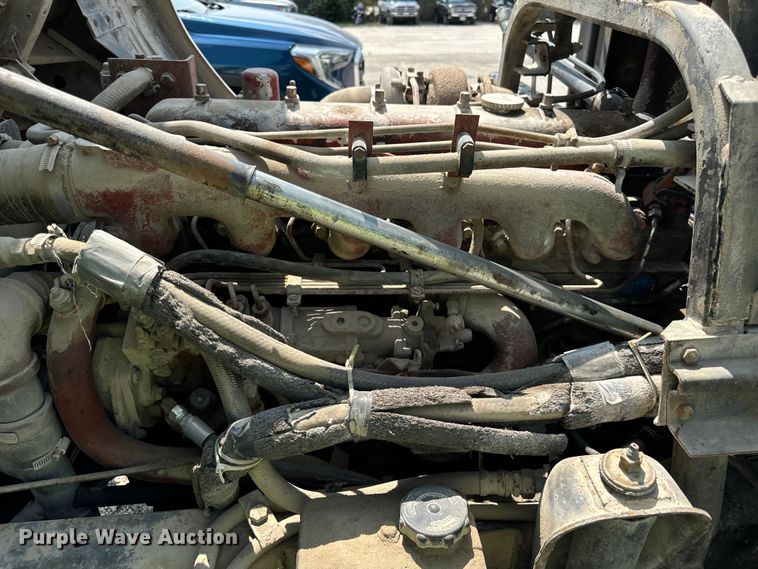 image for item OG9860 1988 Mack  MS200 concrete pump truck