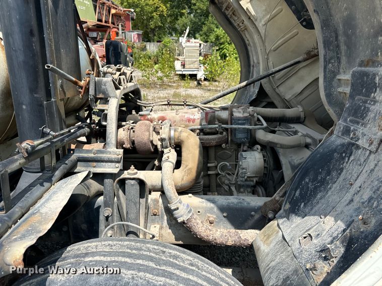 image for item OG9860 1988 Mack  MS200 concrete pump truck