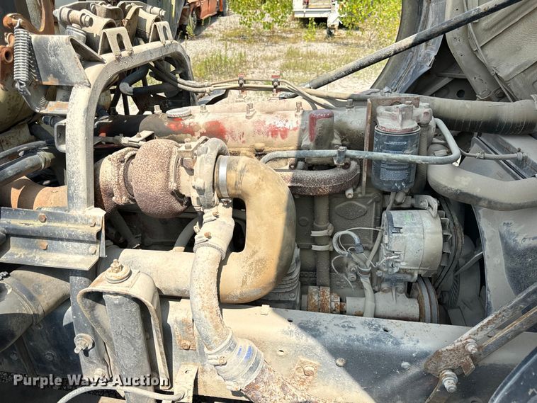 image for item OG9860 1988 Mack  MS200 concrete pump truck