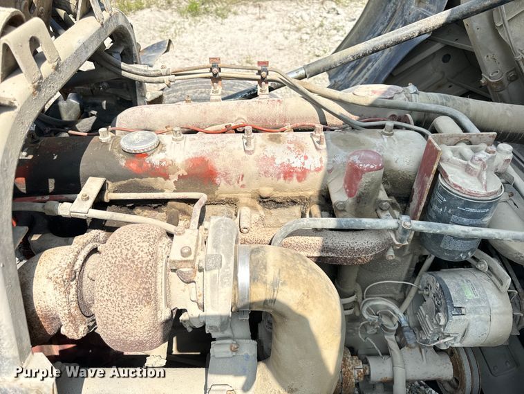 image for item OG9860 1988 Mack  MS200 concrete pump truck