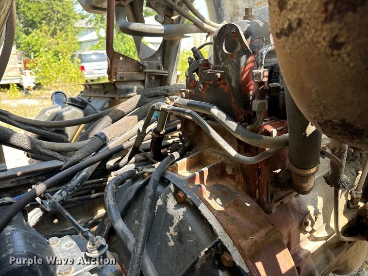 image for item OG9860 1988 Mack  MS200 concrete pump truck