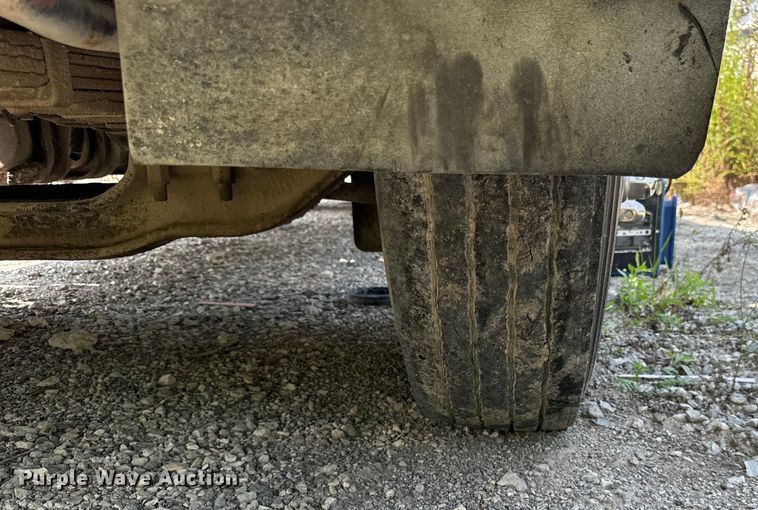 image for item OG9860 1988 Mack  MS200 concrete pump truck