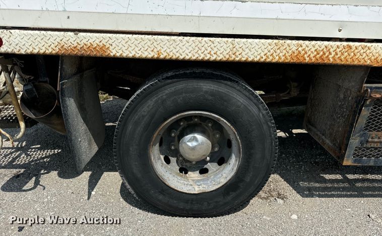 image for item OG9860 1988 Mack  MS200 concrete pump truck