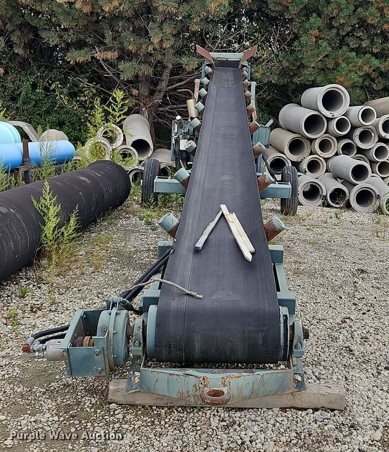 image for item OJ9873 Powerscreen conveyor 