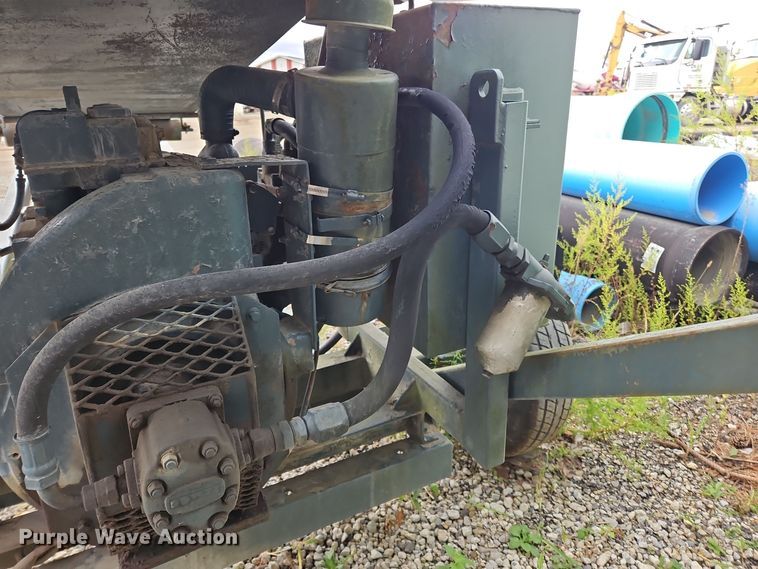 image for item OJ9873 Powerscreen conveyor 