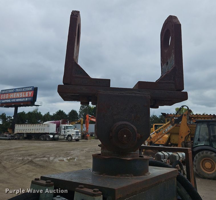 image for item OJ9874 OEC pile driver / extractor 