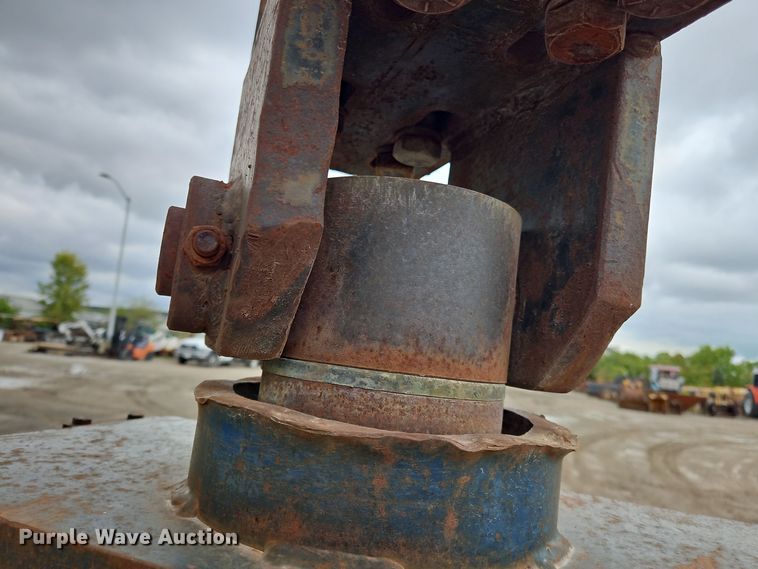 image for item OJ9874 OEC pile driver / extractor 