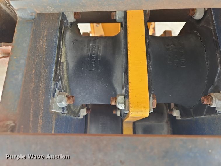 image for item OJ9874 OEC pile driver / extractor 