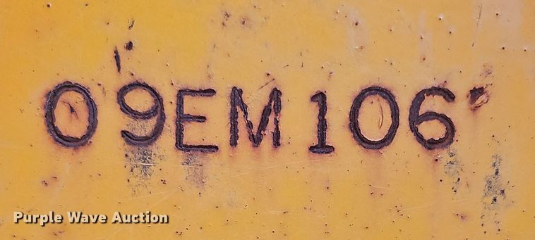 image for item OJ9874 OEC pile driver / extractor 