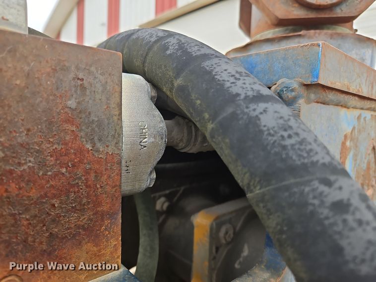 image for item OJ9874 OEC pile driver / extractor 