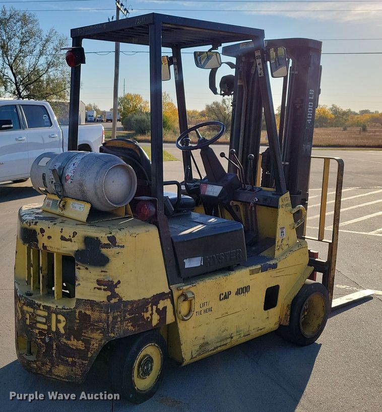 image for item DN3591 1993 Hyster S40XL-MIL forklift